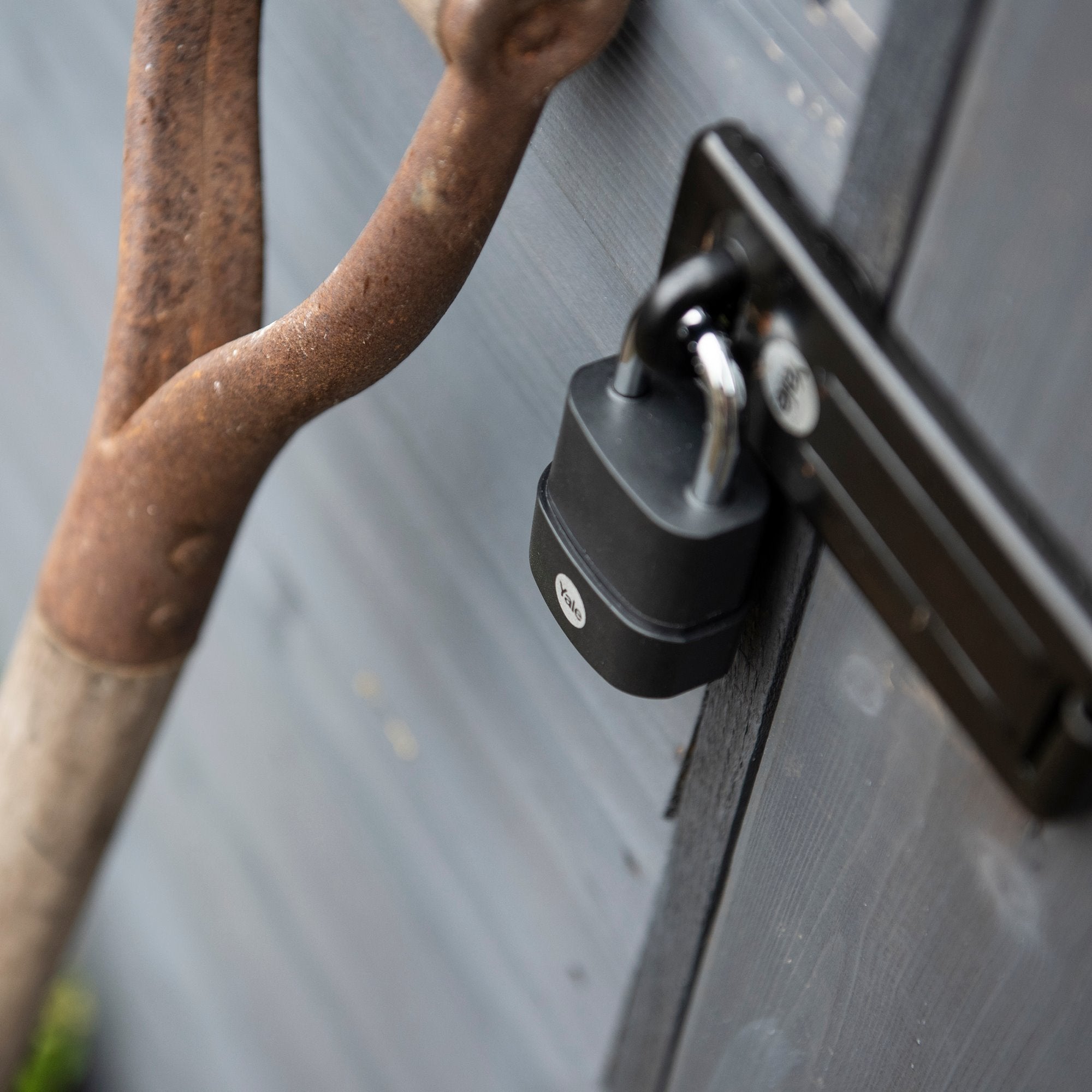Yale Boron Weatherproof Padlock 45mm | Brass Internal Maximum Security Corossion Proof | Y227B/45/122/1